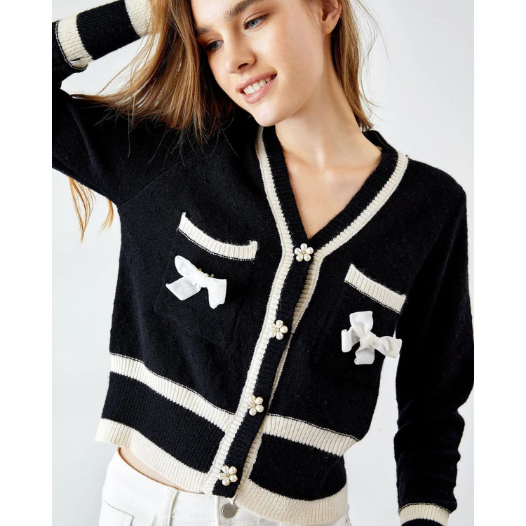 Women's Black Contrast V-neck knitted Cardigan  Sweater