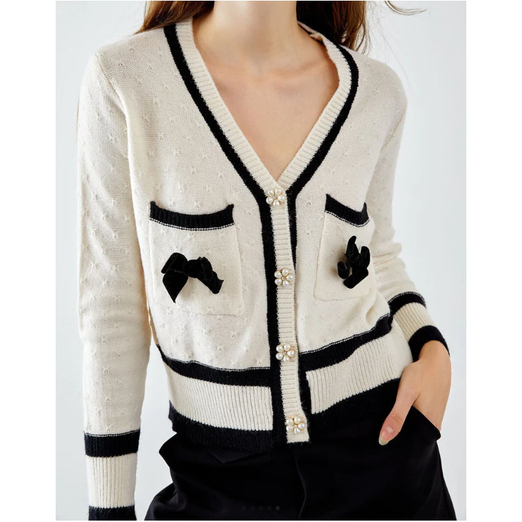 Women's White Contrast Cardigan V-neck Sweater