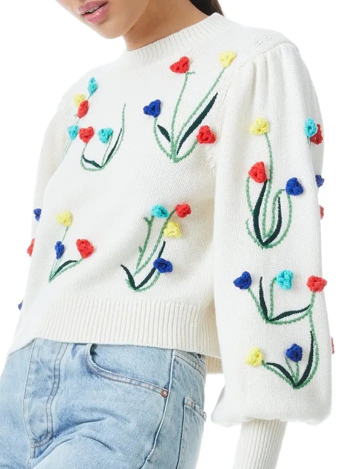 Lady's Short Sweater Embroidered Round Neck