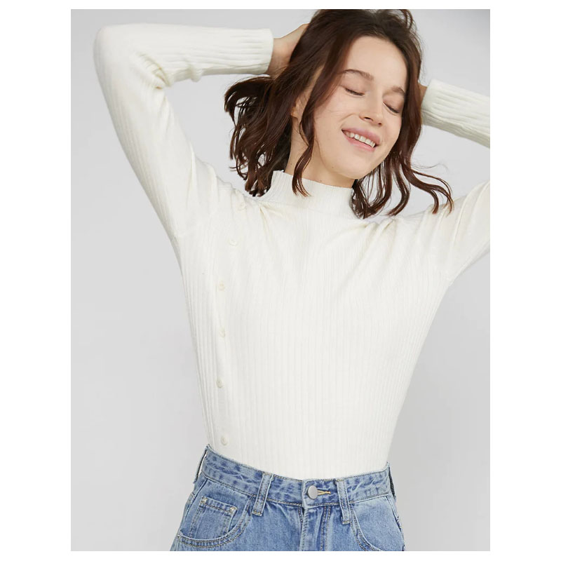 Women's White Pullover Essential Sweater