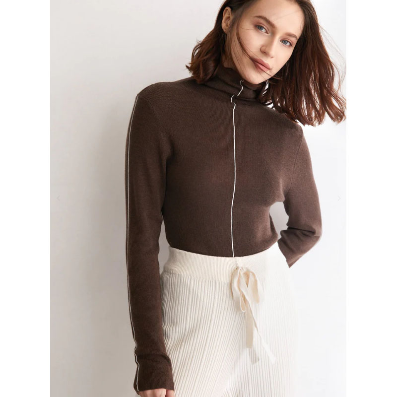 Women's Brown Turtleneck Pullover Sweater